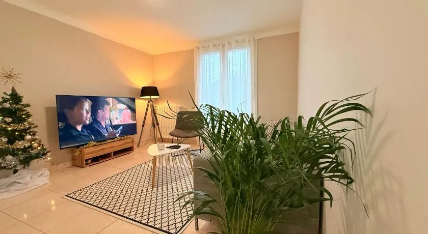 Le Beauséjour ! Beaux volumes, idéals pour un séjour confortable et reposant - Image 1