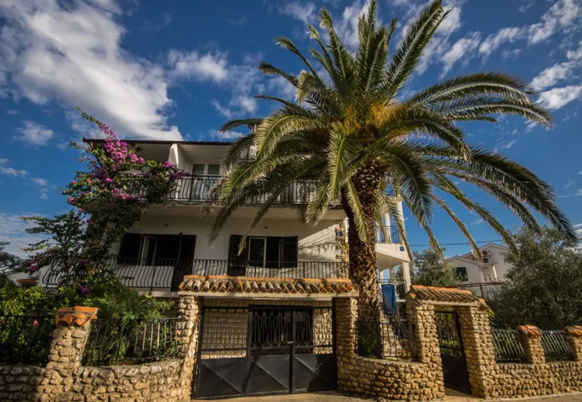 Apartment DJ A2 žuti Zdrelac, Island Pasman - Image 1