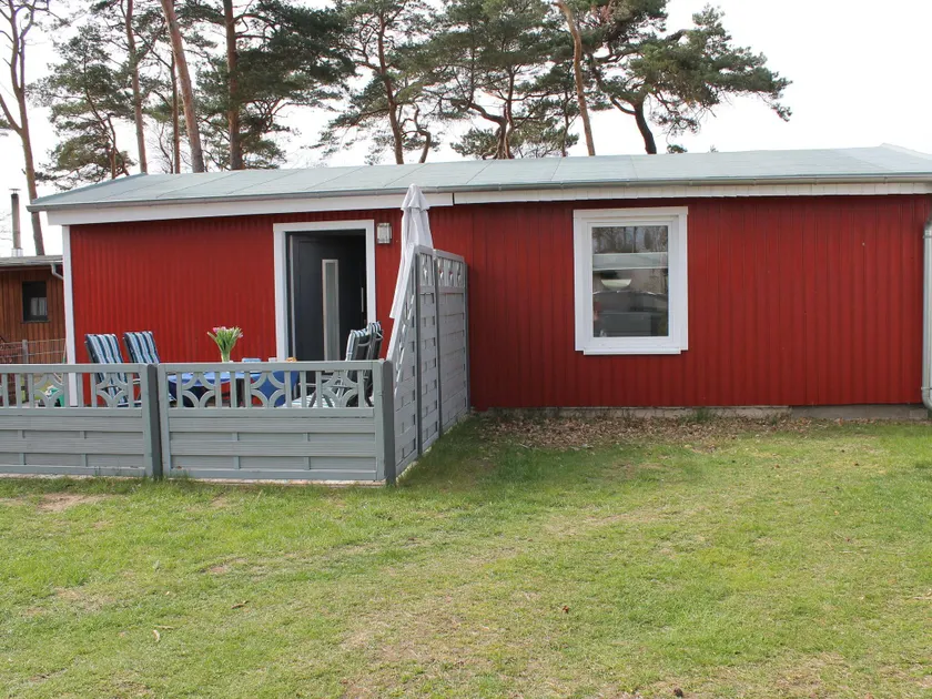 Bungalow i Pepelow direkte ved lagunen - Image 1