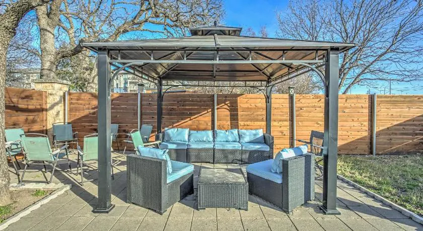 Mueller Escape - Sleeps 7 Near DT - Image 1