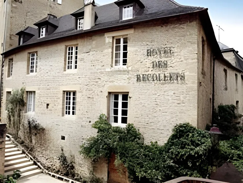 Hôtel des Récollets - Image 1