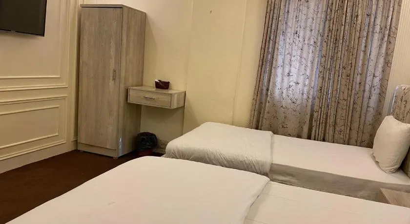 White Rose bNb Guest House - Image 1