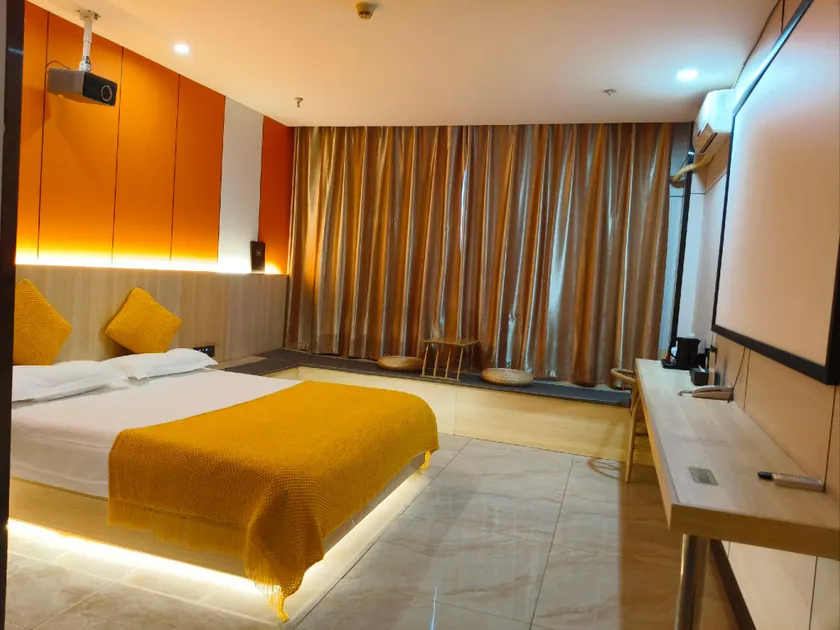 Xuefu Business Hotel - Image 1