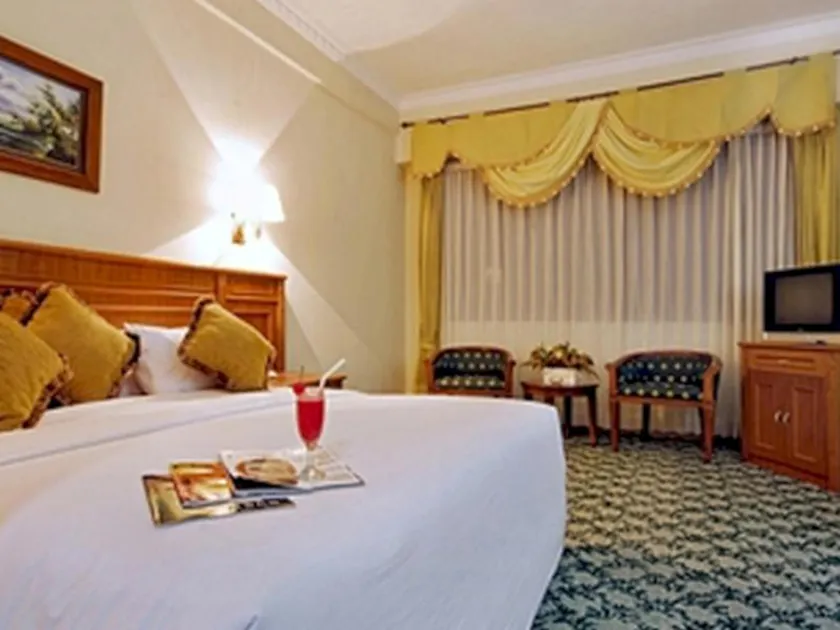 Madani Hotel Medan - Image 1