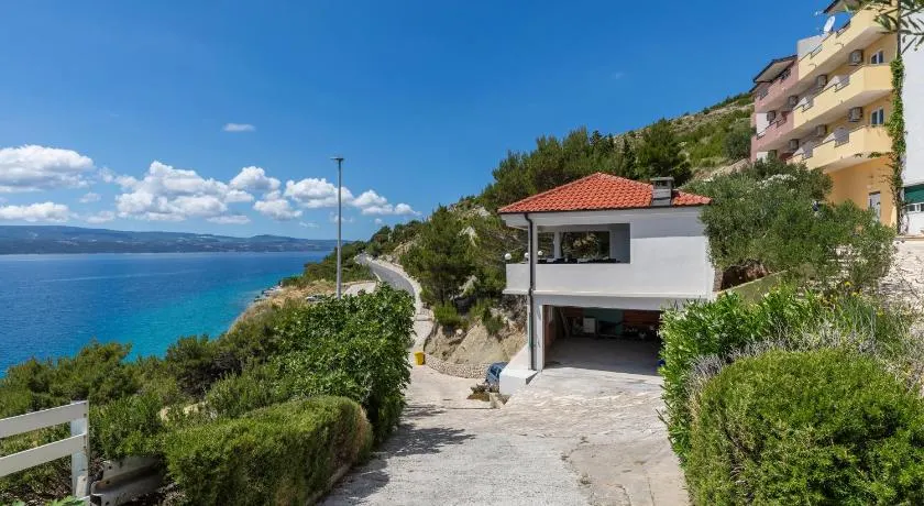 Apartments by the sea Lokva Rogoznica, Omis - 23105 - Image 1