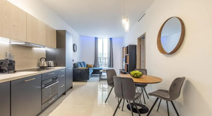 Residence Meynadier - apartments - New - AC - Wifi - Close Beach and Palais - LRA Cannes - Image 1