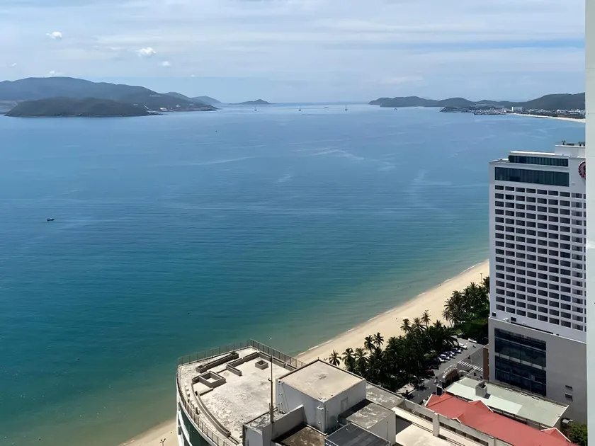 Goldcoast Apartment - Image 1
