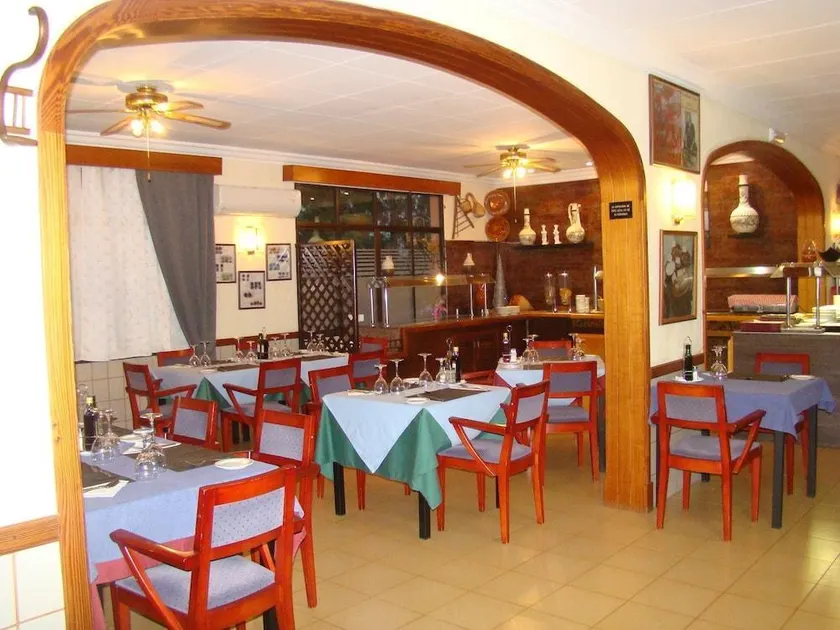 Figuera Park Hotel - Image 1