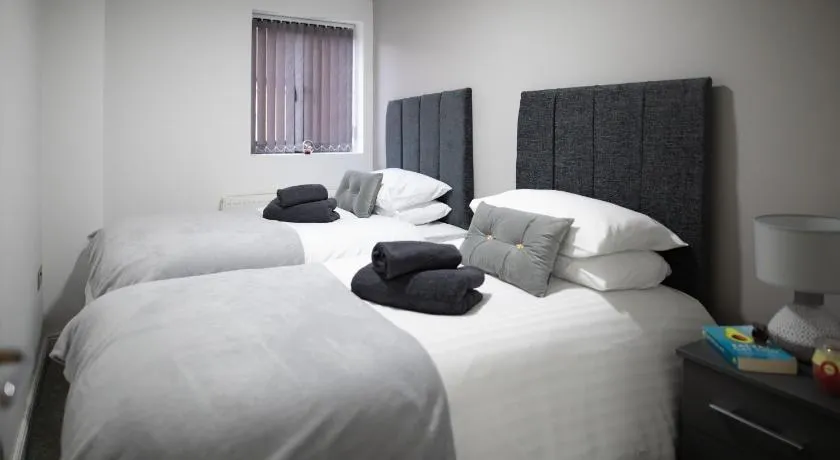 City Lodge Serviced Apartments Worcester City Centre - Parking - Image 1