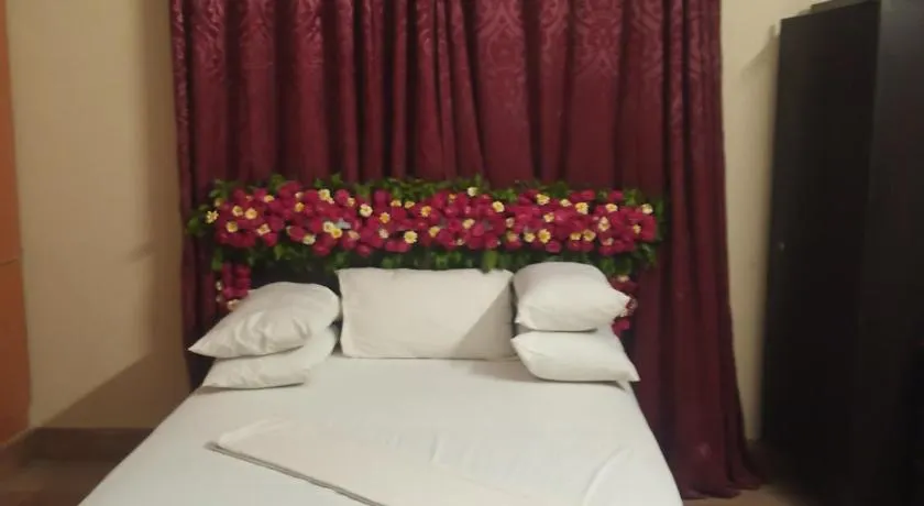 Al Rehman guest hous - Image 1