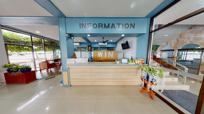 Win Hotel - Image 1
