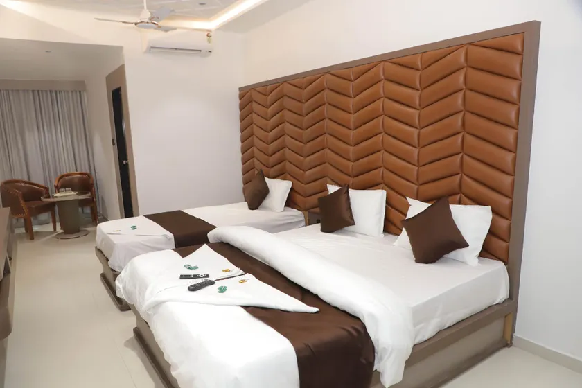 Hotel Classic Badlapur - Premium Couple Friendly Hotels in Badlapur - Image 1