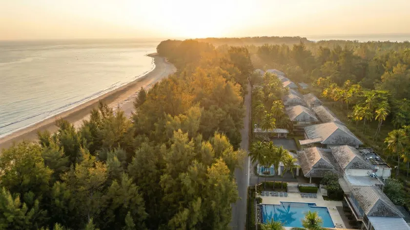 Southsea Khaolak Beach Resort - Image 1