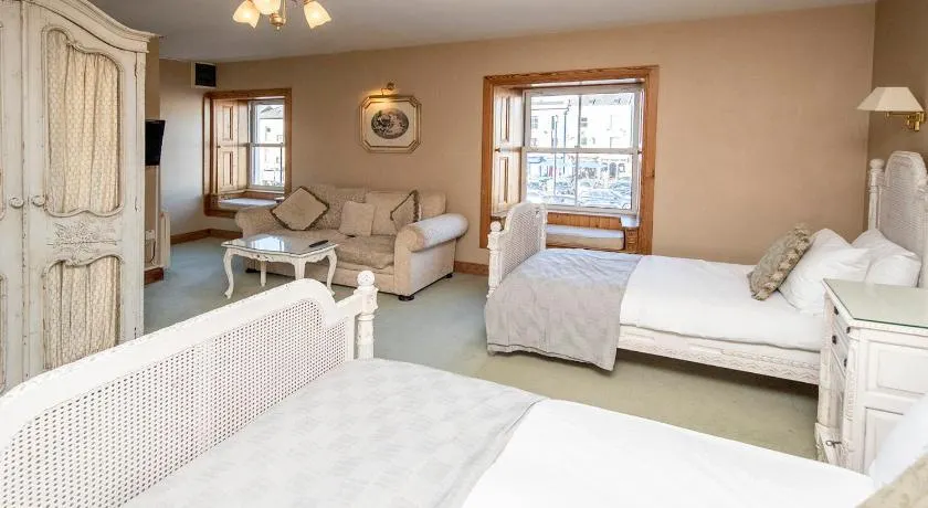 The Ormond Apartments - Image 1
