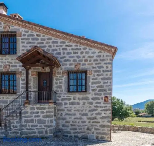 La Bodega de Gredos - Image 1
