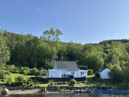 Cabin near Pulpit Rock - Image 1