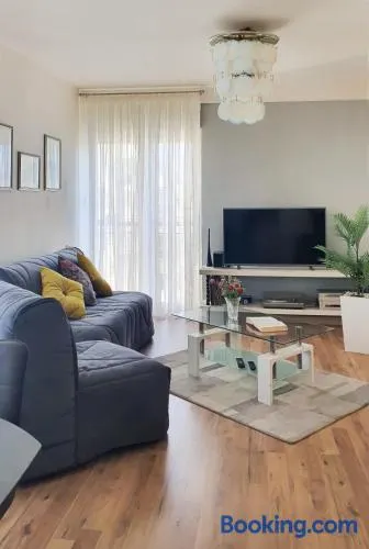Stadium apartment - Image 1