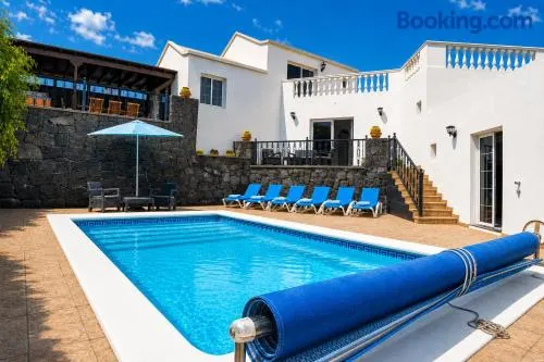 Casa El Paraiso - Pool, Jacuzzi, Air-con and BBQ By Lanzarote Vacation Homes - Image 1