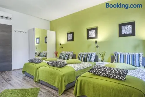 Top Center Rooms & Studio - Image 1