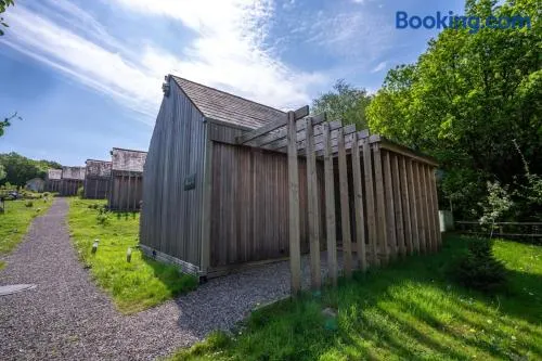 Mint Lodge 1BR with Hot Tub near Black Mountain - Image 1