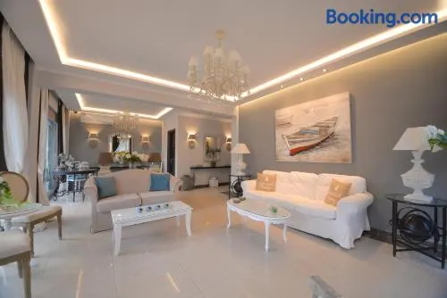 Epavlis Luxury apts - Image 1