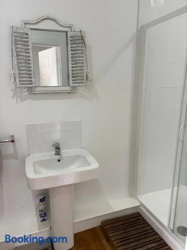 En suite room with separate living room - Image 1