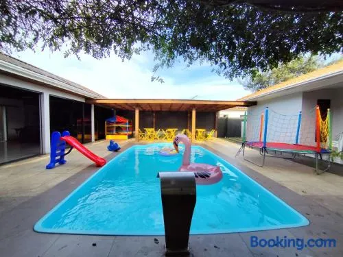 Casa de 3 quartos com piscina - Image 1