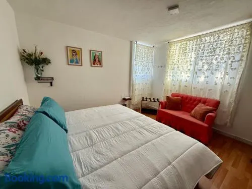 Departamento acogedor, moderno y céntrico - Image 1
