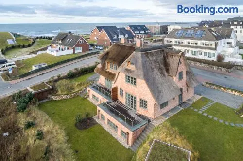 Noller s Hues - Image 1