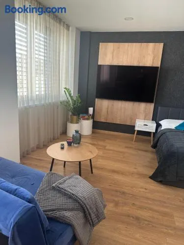 Sitka apartment - Image 1