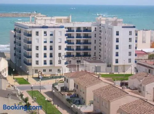 Precioso apartamento 1ª linea playa con piscina - Image 1
