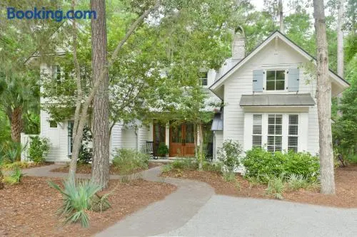 Lagoon 3 Bedroom Wilson Village Home 128 - Image 1