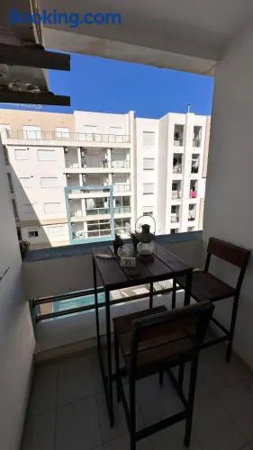 Appartement avec piscine, balcon clim parking - Image 1