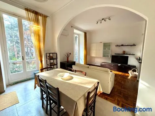 Modern comfort near Inalpi Arena - Image 1