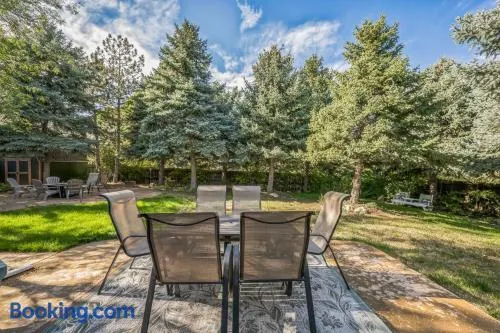 Bright & Cozy House Centennial Littleton 4 Bed 3 Bath - Image 1