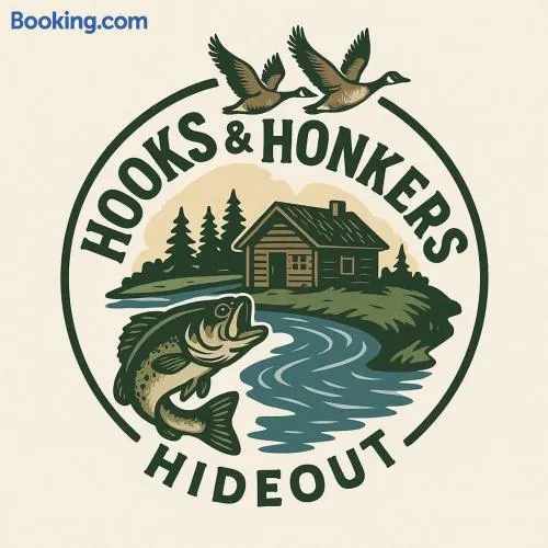 Hooks and Honkers Hideout - Image 1