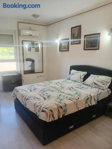 Sindi Apartman - Image 1