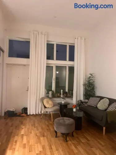 Beautiful Apartment with a Loft - Image 1