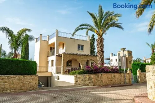 Leda Beach Villa - Image 1