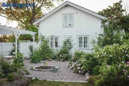 Vallby Cottage - Image 1
