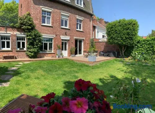 Chambre au petit Chateau - Image 1