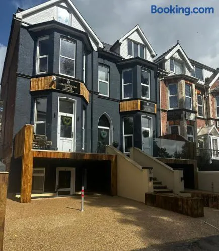 The Goodrington Sands- Apart Hotel - Image 1