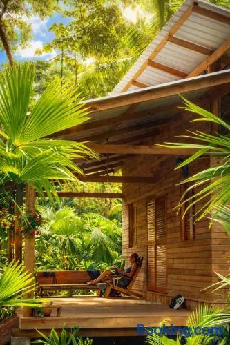 Madre Selva Eco Lodge - Image 1