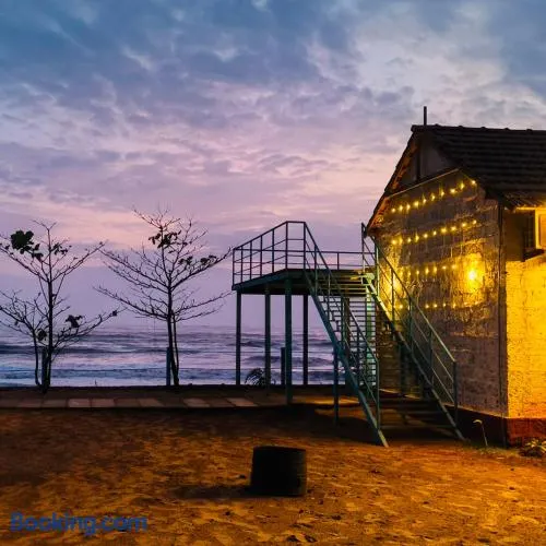 Barefoot & Beyond - Kumta - Image 1