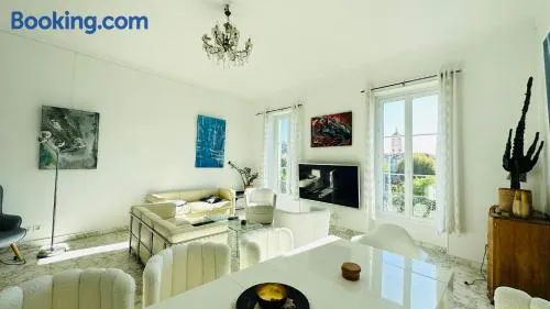 Spacious 3 BR flat Nice center - magnificent view - Image 1