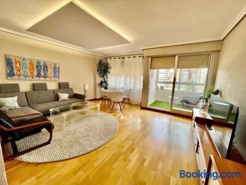 AtuaireHome Agradable apartamento en el centro de Burgos parking incluido - Image 1