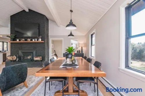 Private Mountain Retreat On 10 Acres The Perfect Family Escape - Image 1