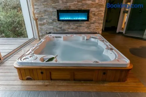 Charmante maison avec spa sauna et jardin privatif - Image 1