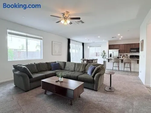 10445 Luxury 5B 3B Near Casino AC n Prking GreatNeighbors - Image 1