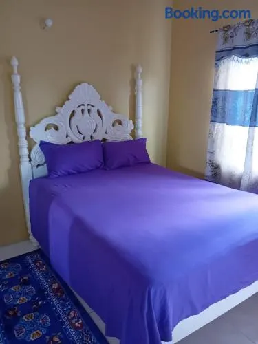 Cherry's Homestay - Image 1